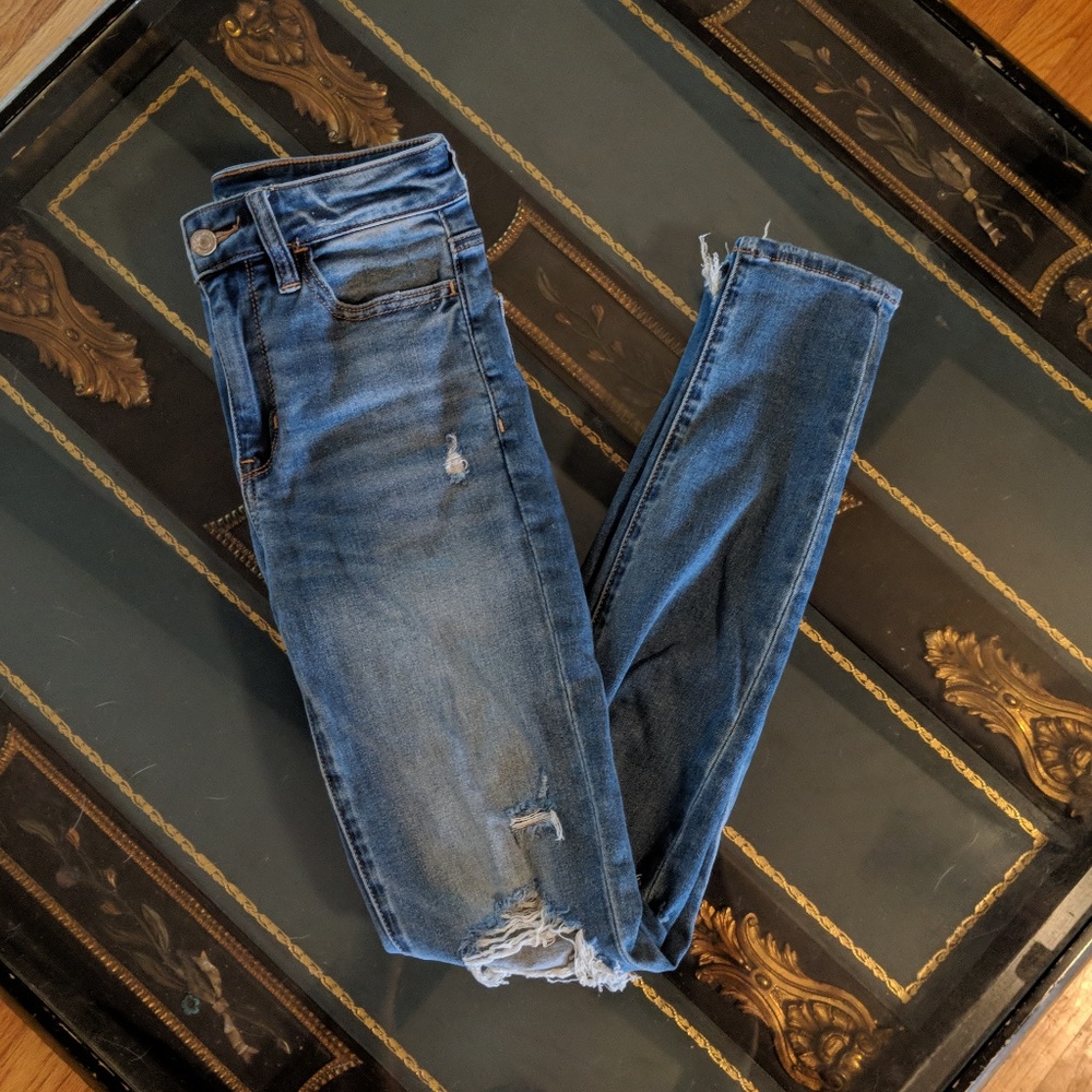 AE Ripped Super Hi-Waisted Jeggings